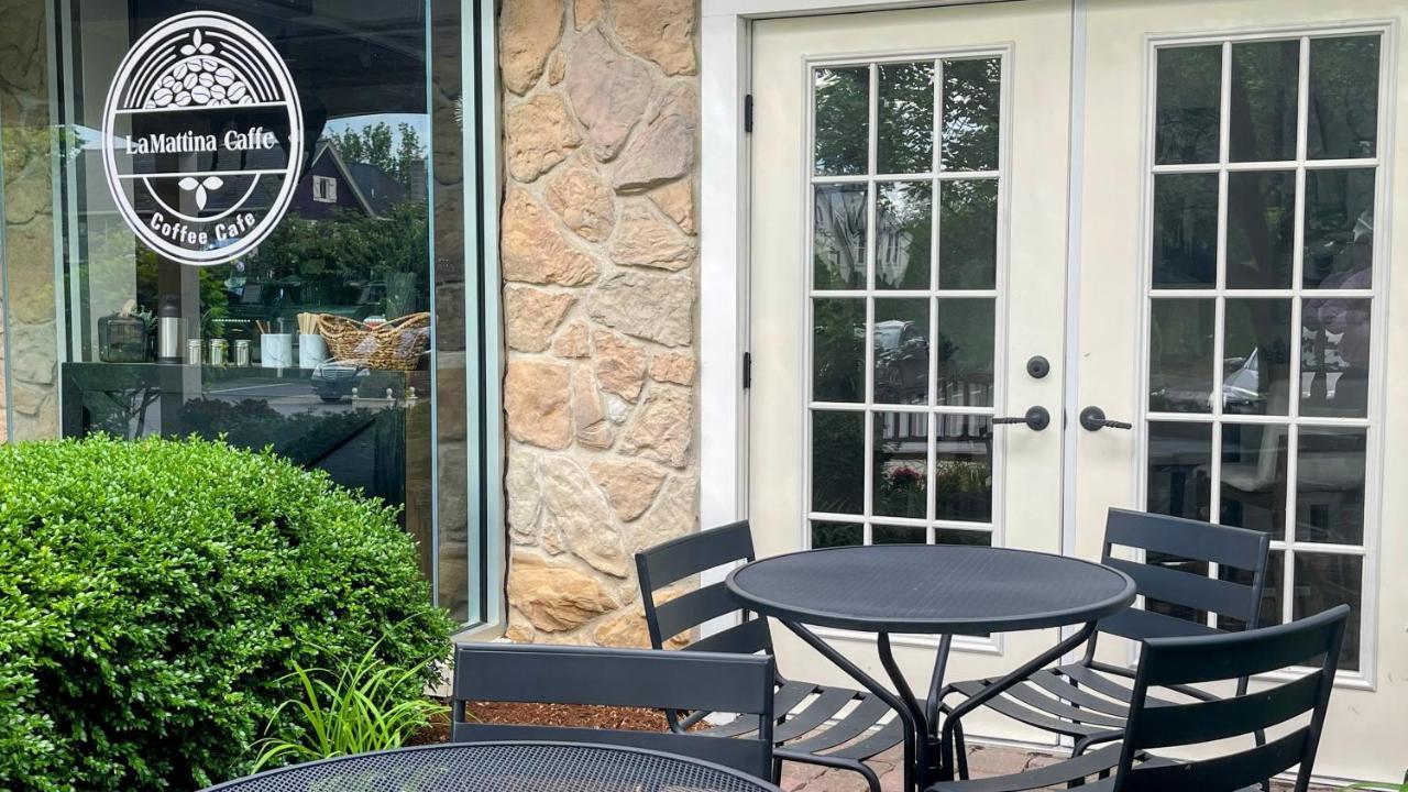 The Inn At Leola Village, A Historic Hotel Of America Exterior photo
